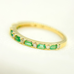 Load image into Gallery viewer, 14K Solid Yellow Gold Diamond and Emerald Band Ring