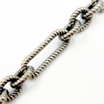 Load image into Gallery viewer, Silver Twisted Oval and 3-Round Links Chain