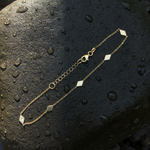 Load image into Gallery viewer, BR5085. 14k Solid Yellow Gold Rhomb Link Bracelet