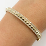 Load image into Gallery viewer, BNI68581. 14K Solid Gold Diamond Bangle