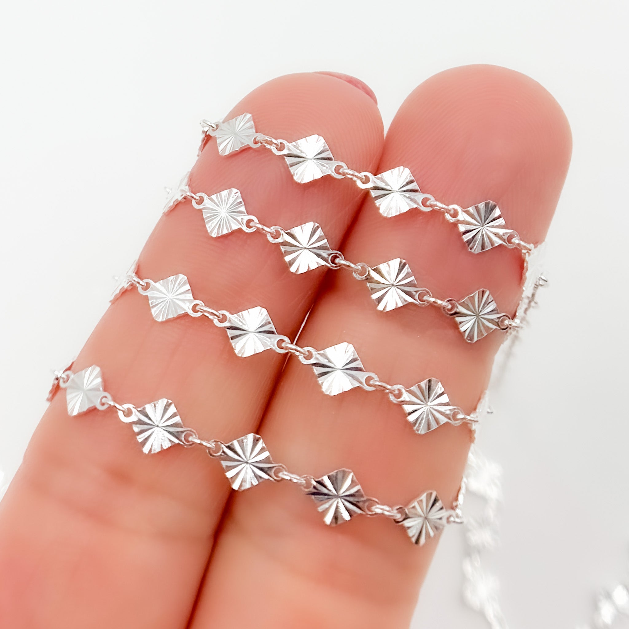 V72SS. Sterling Silver Hammered Diamond Link Chain