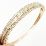 Load image into Gallery viewer, KG88. 14K Solid Gold Diamonds Bangle