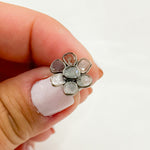 Load image into Gallery viewer, DE030. Diamond Silver Flower Studs