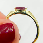 Load image into Gallery viewer, 14K Solid Gold Gemstone Ring.
