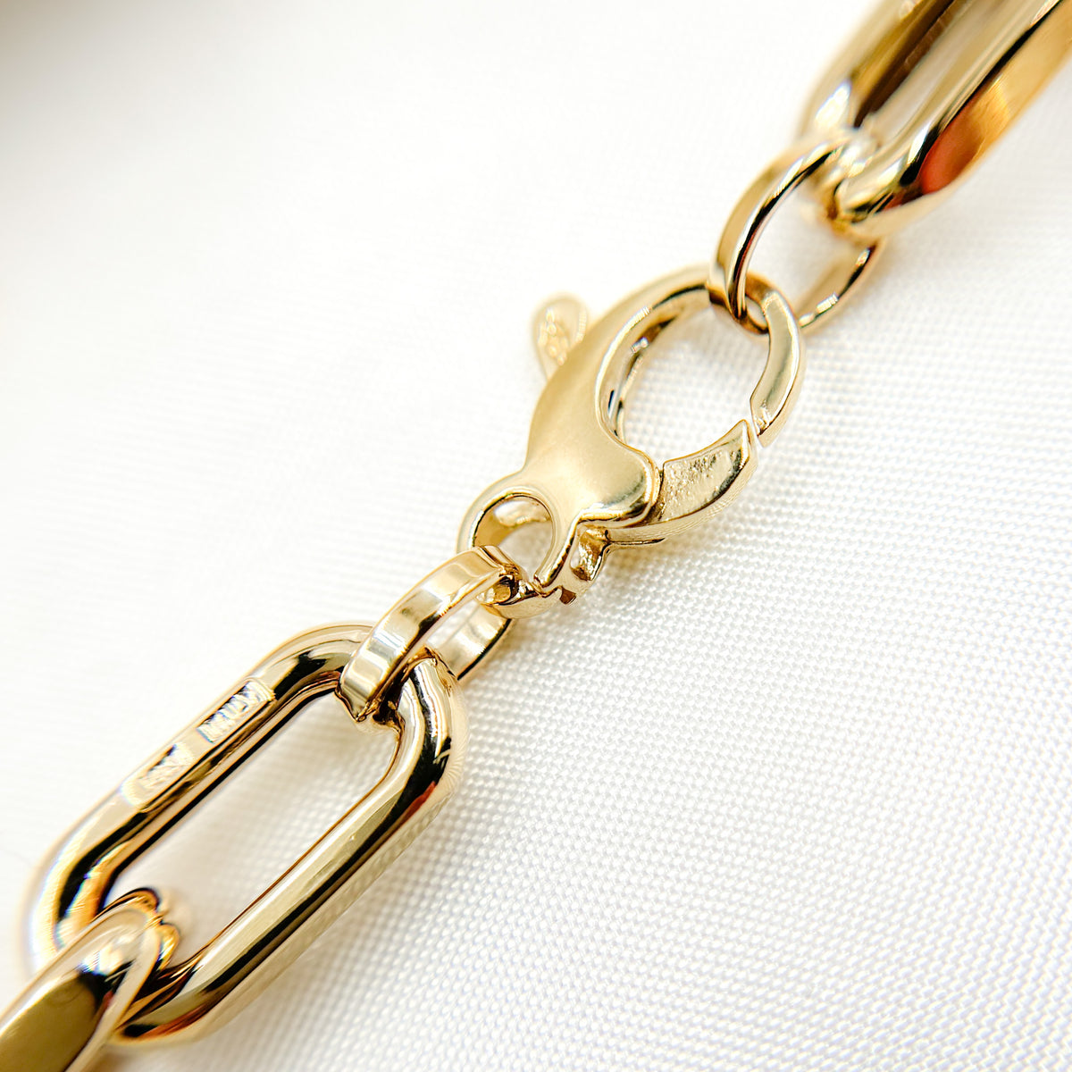 Shop Now 14K Yellow Gold Hollow Smooth and Flat Paperclip Chain