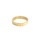 Load image into Gallery viewer, 14K Solid Yellow Gold Diamond Ring.