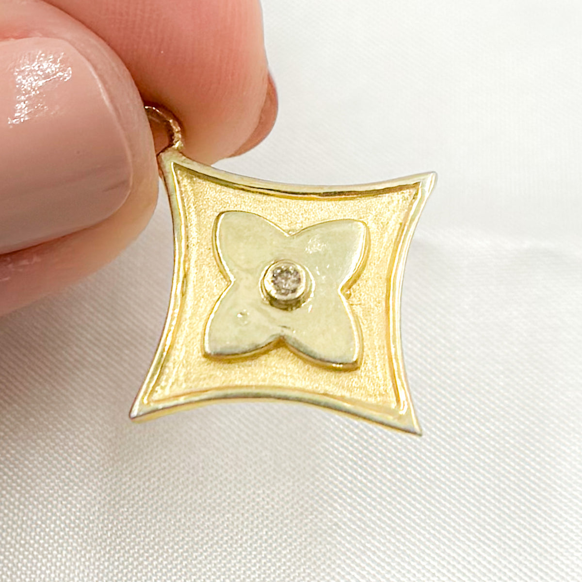 Silver Diamond Shape Flower Pendant