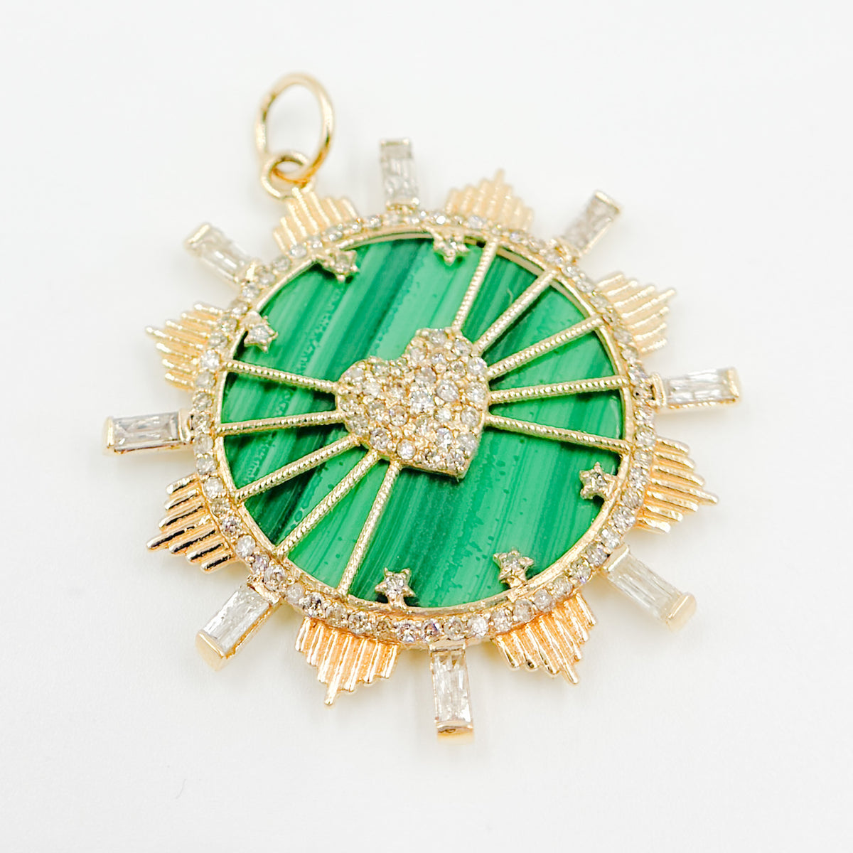 KG215. 14K Gold Round Heart Pendant