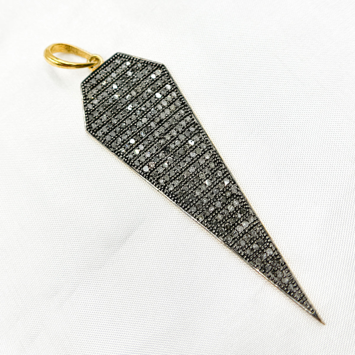 DP053. Diamond & Sterling Silver Arrow Head Pendant