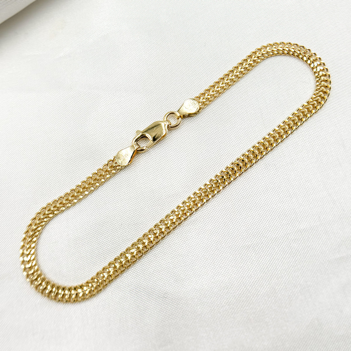 050HARWA1L136Bracelet. 14K Solid Gold Bismark Bracelet