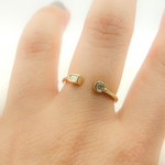 Load image into Gallery viewer, 14K Solid Gold Diamond Ring.