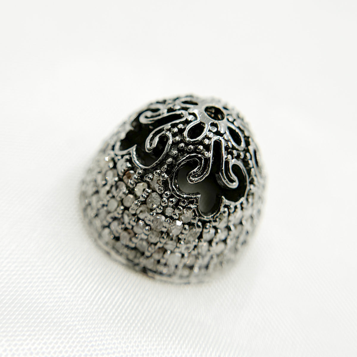 DC753. Diamond & Sterling Silver Bead Cap