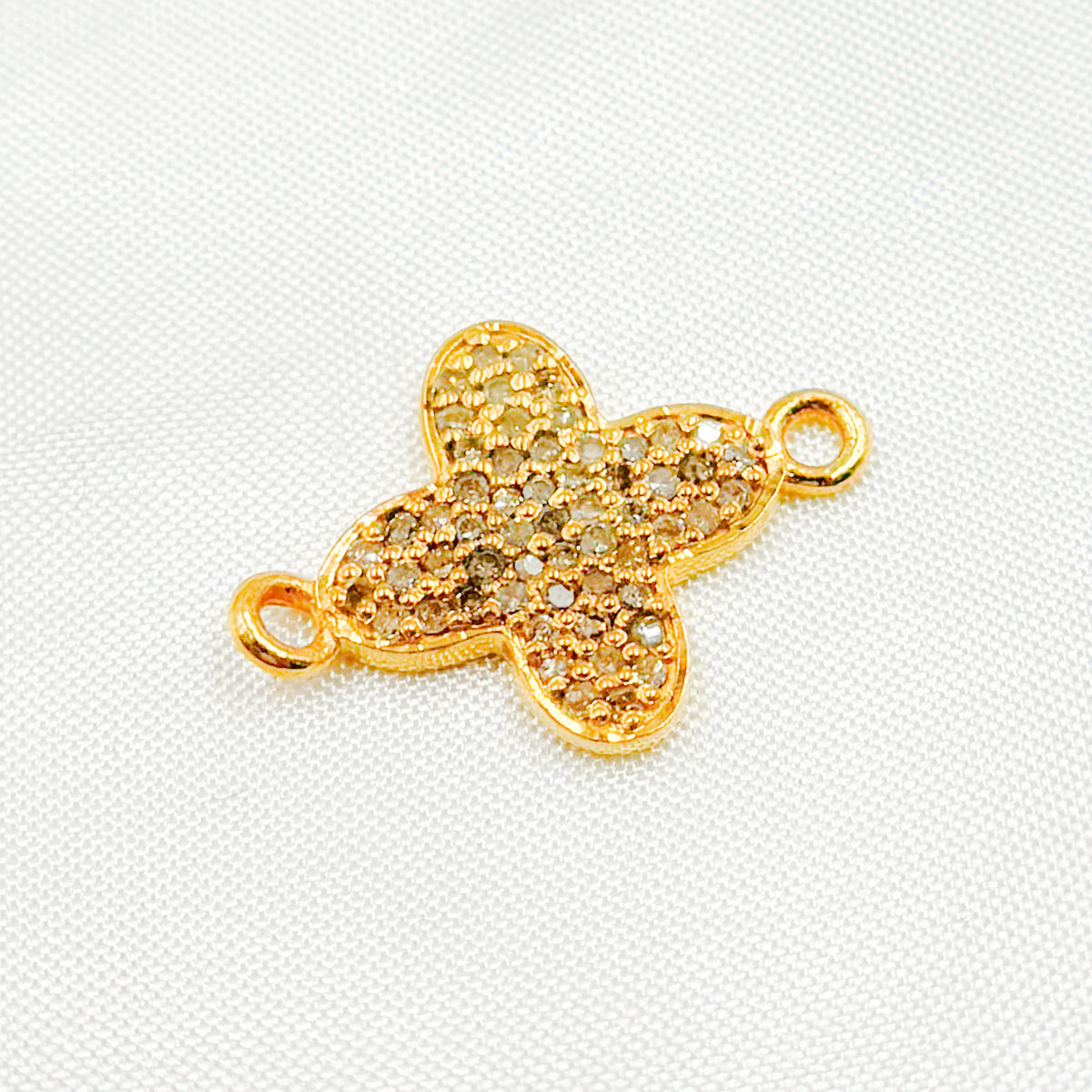 DC923. Diamond Sterling Silver Flower Connector