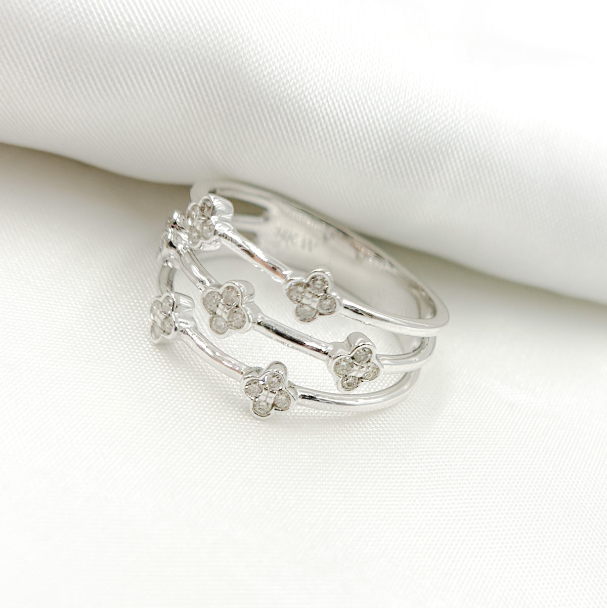 14K Solid White Gold Diamond 3 Row Flower Ring.