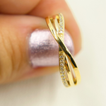Load image into Gallery viewer, 14K Solid Gold Cross Diamond Ring.
