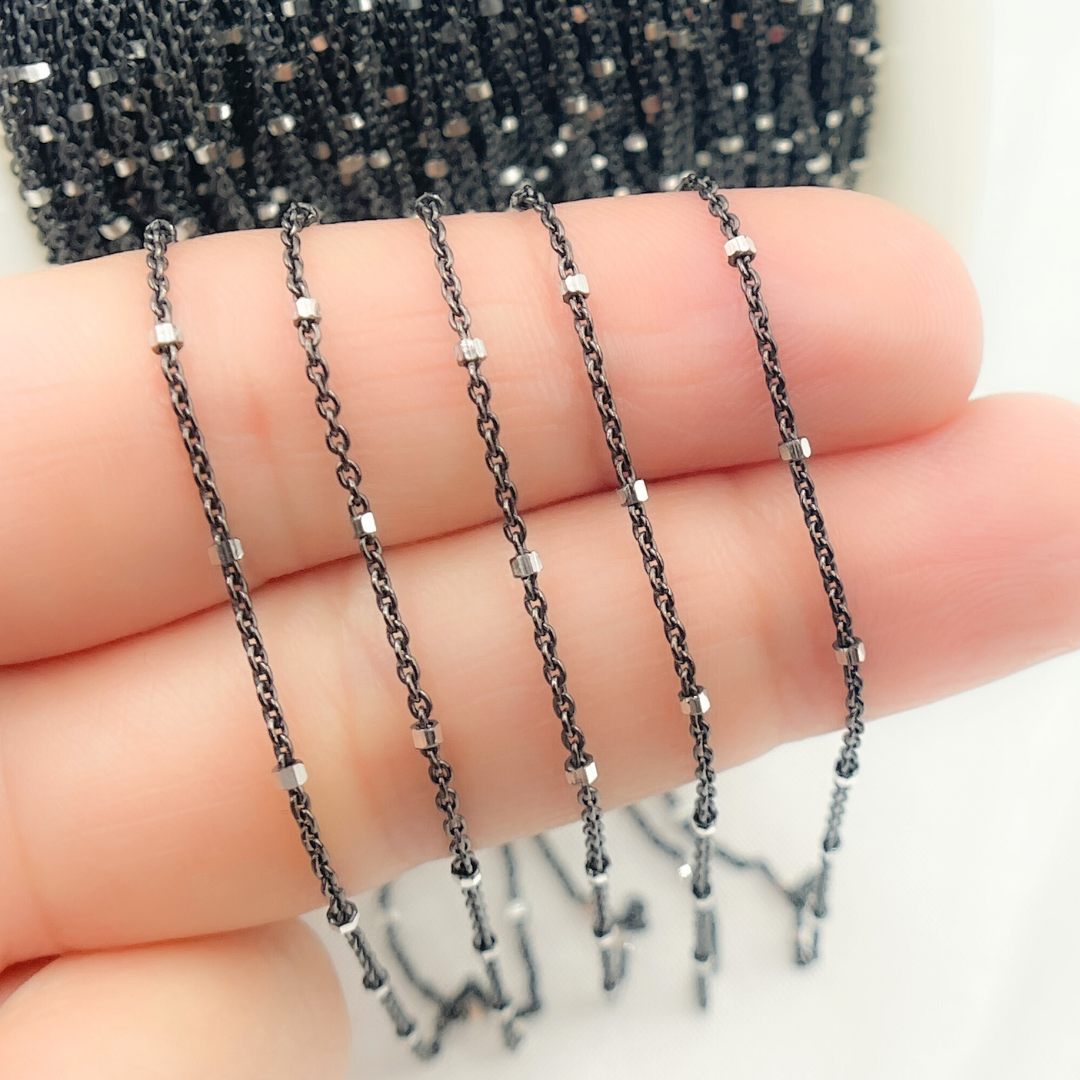 Black Rhodium 925 Sterling Silver Chain with Silver Cubes. Z36SB2F