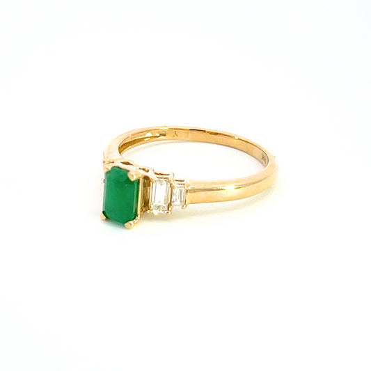14K Solid Yellow Gold Diamond and Emerald Cluster Ring.