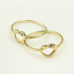 Load image into Gallery viewer, 14K Solid Gold Heart Ring.