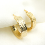 Load image into Gallery viewer, GER105. 14K Solid Gold Flat Diamond Cut Hollow Hoop Earrings