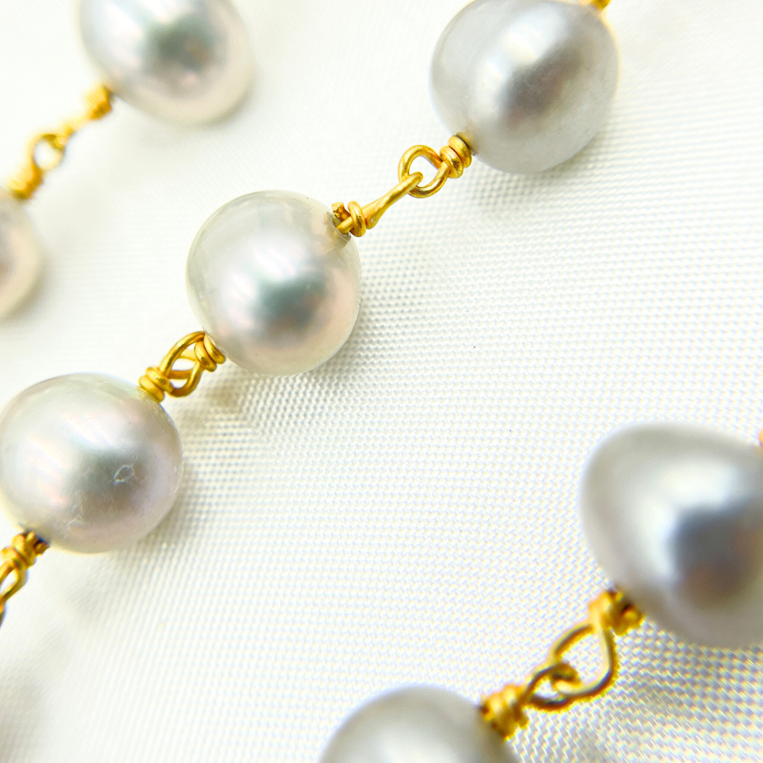 Grey Pearl Round Gold Plated Wire Chain. PRL48