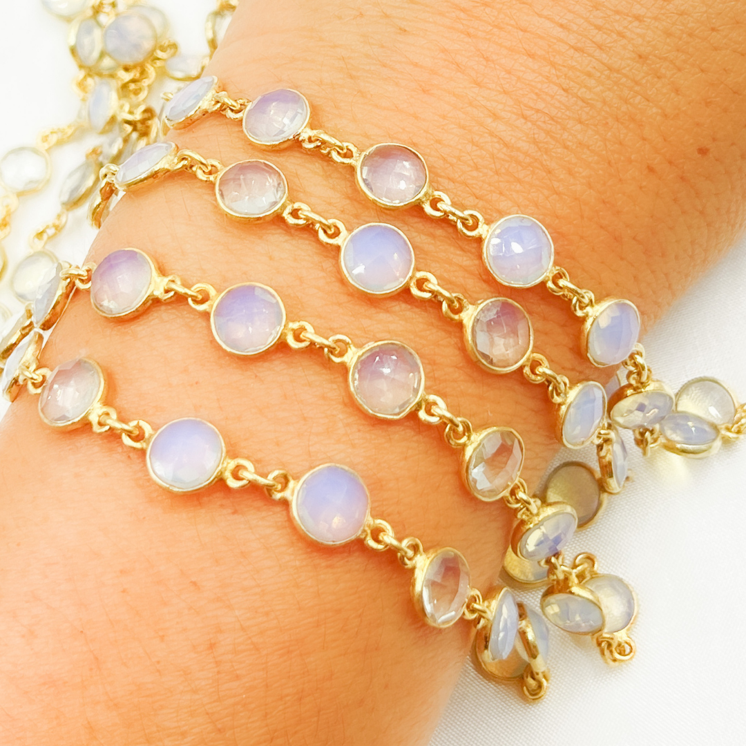 Opalite Round Shape Bezel Gold Plated Wire Chain. OPA3