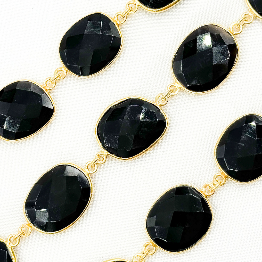 Black Onyx Organic Shape Bezel Gold Plated Wire Chain. ON16