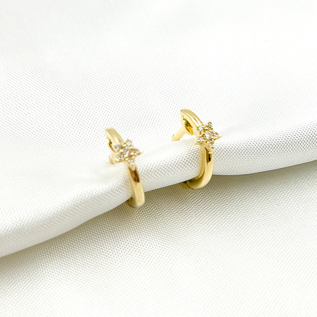 14k Solid Gold Diamond Star Stud Earrings. HP402530Y