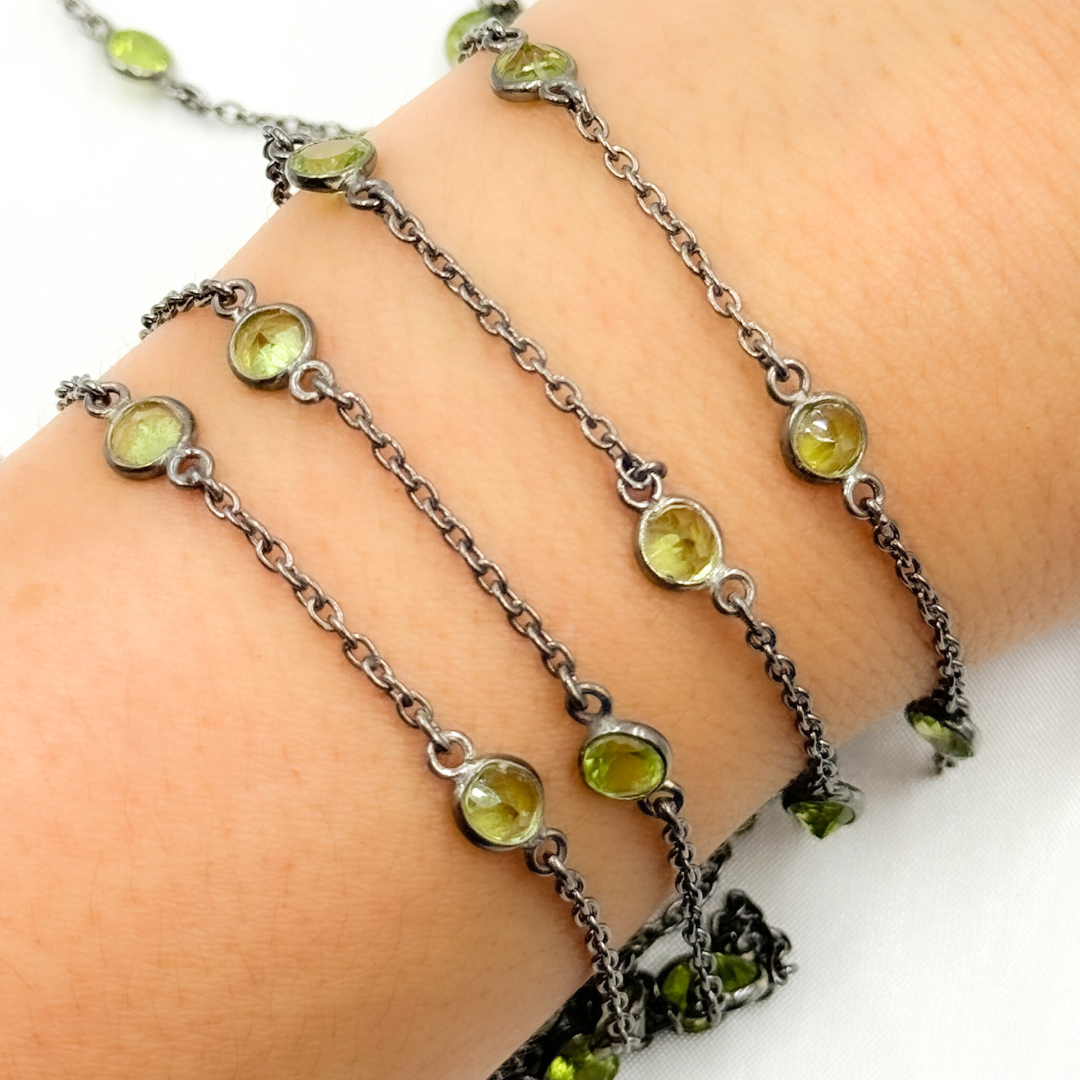 Peridot Round Shape Bezel Oxidized Connected Wire Chain. PER1