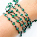 Load image into Gallery viewer, Green Onyx Round Shape Bezel Oxidized Wire Chain. ON2
