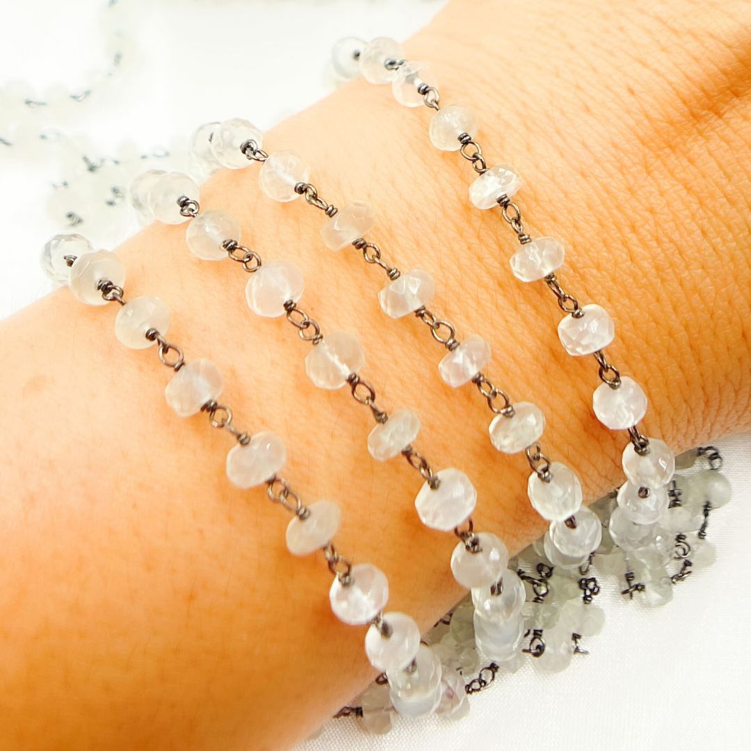 Siloni Moonstone Oxidized Wire Chain. MS60