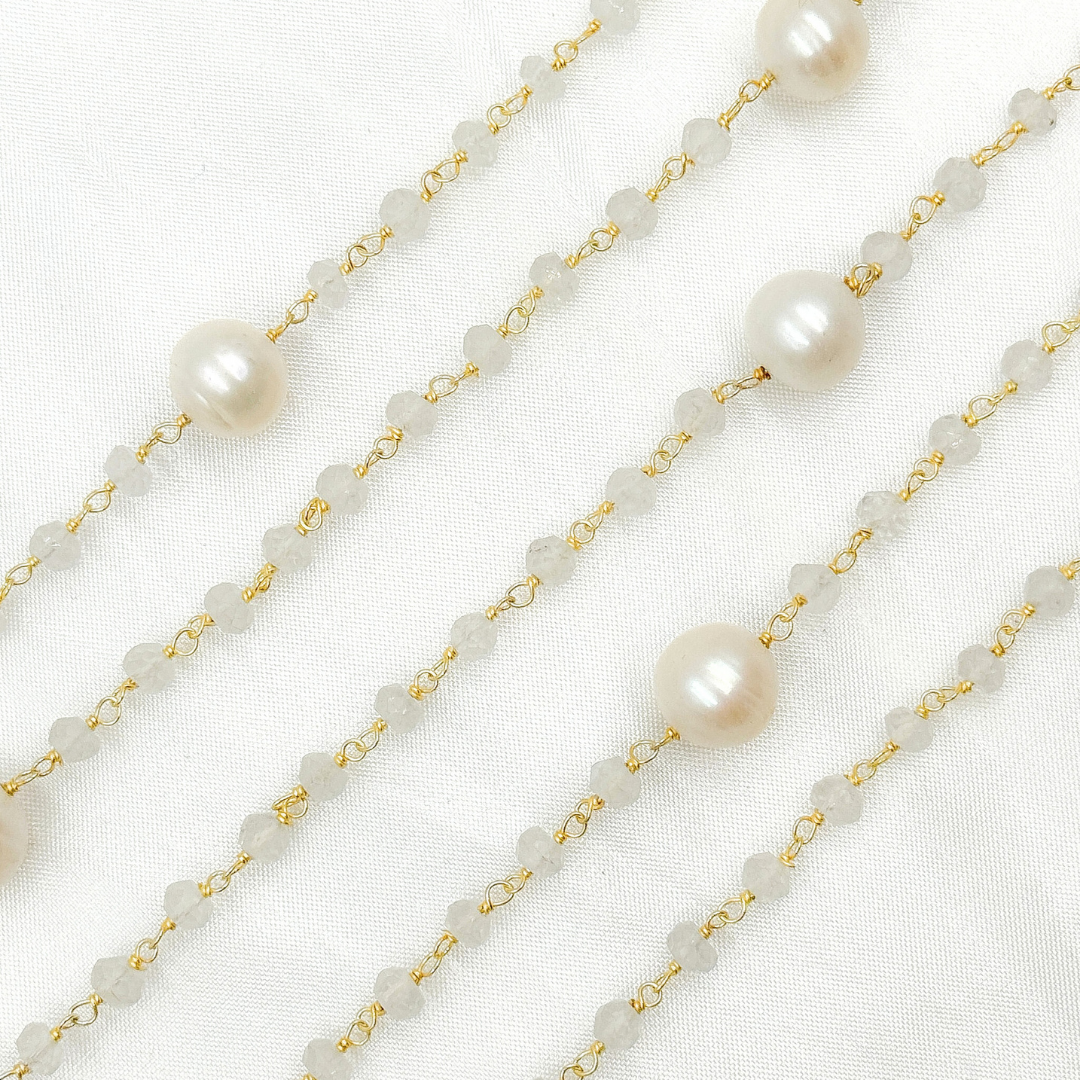 Moonstone & Pearl Gold Plated 925 Sterling Silver Wire Chain. MS69