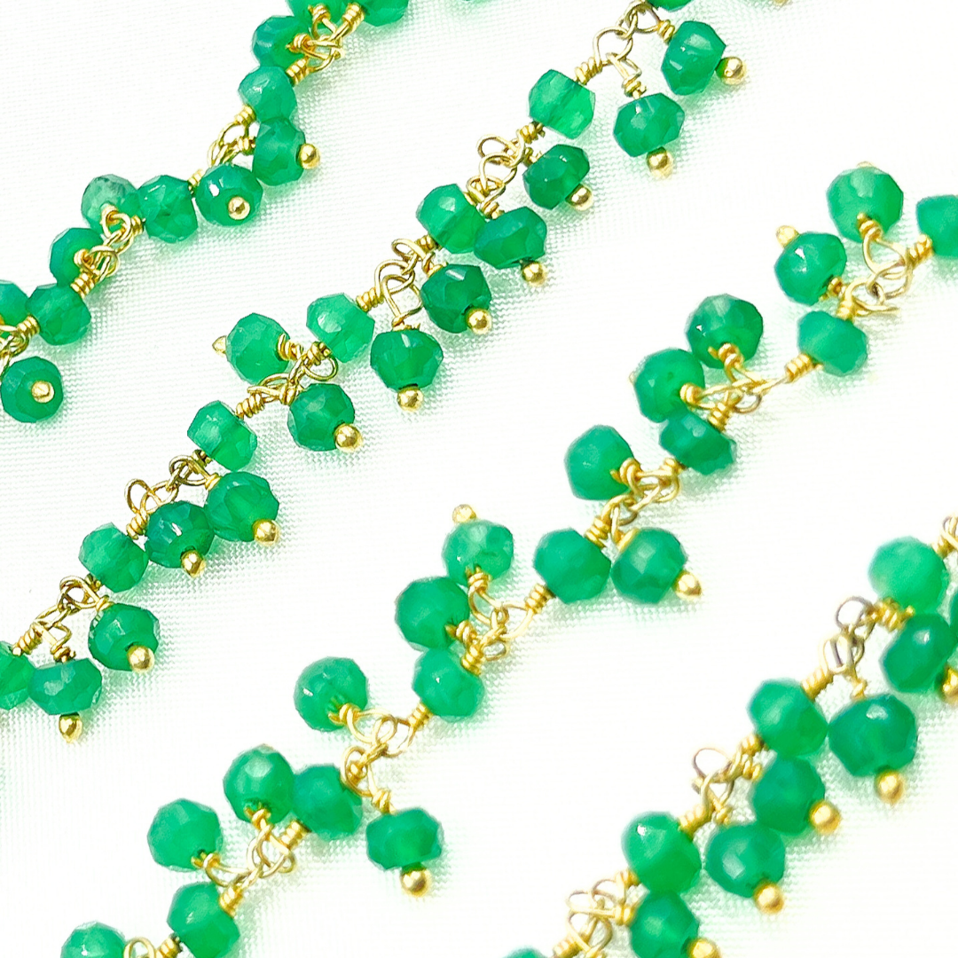 Green Onyx Cluster Dangle Gold Plated Wire Chain. GRE8