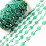Load image into Gallery viewer, Green Onyx Round Shape Bezel Oxidized Wire Chain.