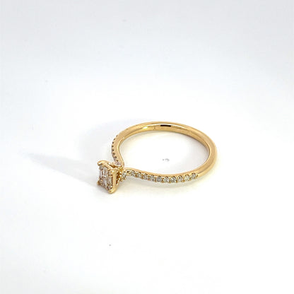 14K Solid Gold Diamond Ring.