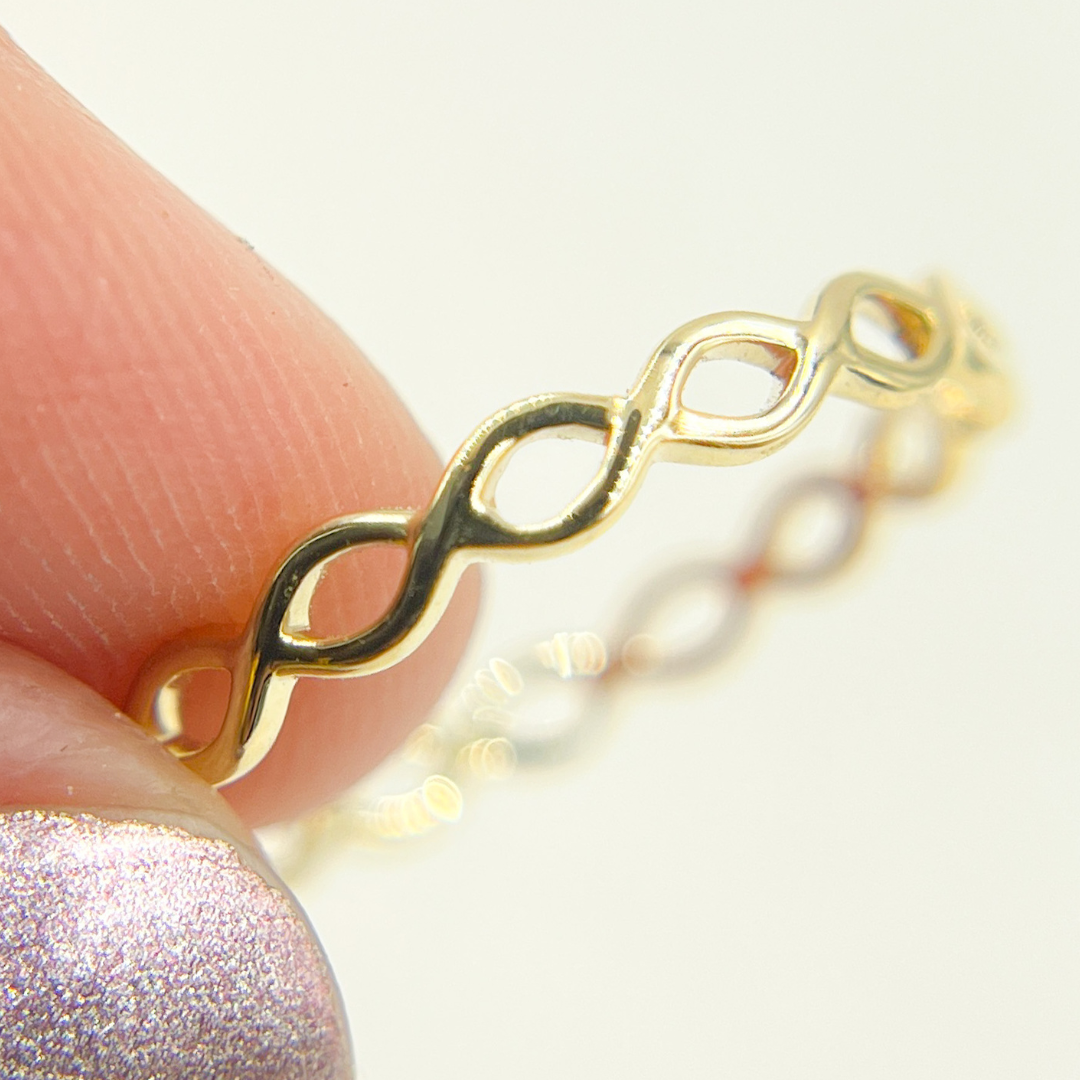 14K Solid Gold Waves Ring. RAZ01295