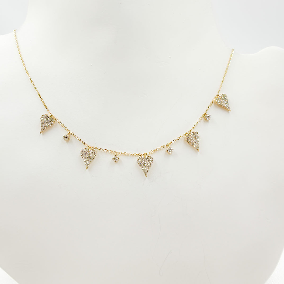 NT402983. 14K Solid Gold Diamond Heart Shape Dangle Necklace