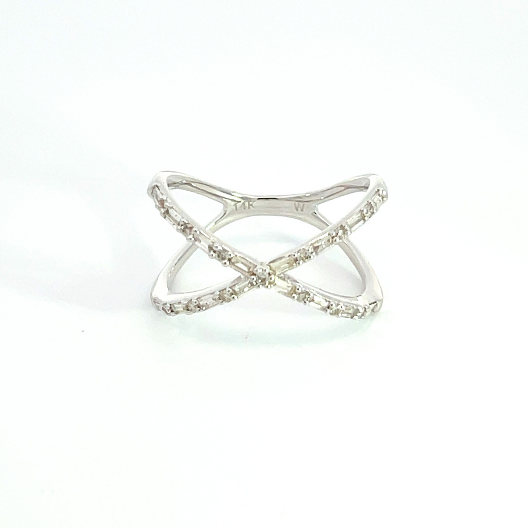 14k Solid Gold Diamond Criss Cross Ring. RFF16001