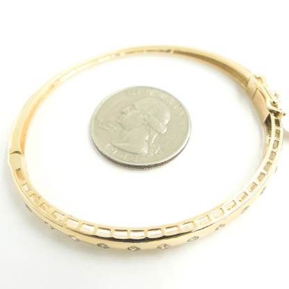 KG93. 14K Solid Gold Diamonds Bangle