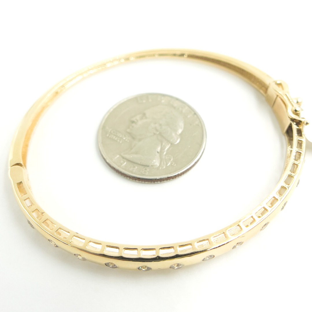 KG93. 14K Solid Gold Diamonds Bangle