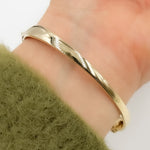 Load image into Gallery viewer, DBG00351. 14K Solid Gold Diamond Bangle