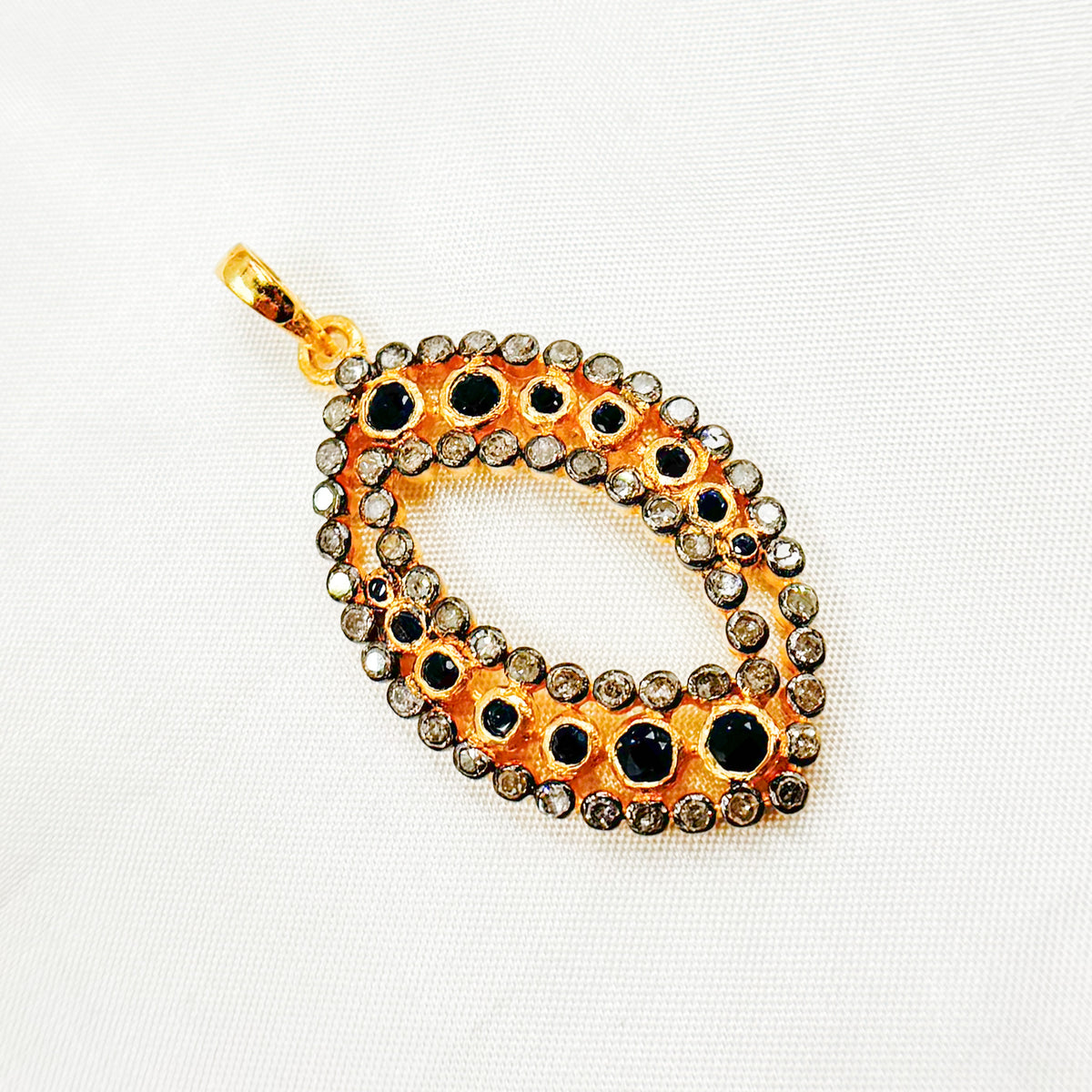 DSP041. Diamond Silver Gemstone Leaf Pendant