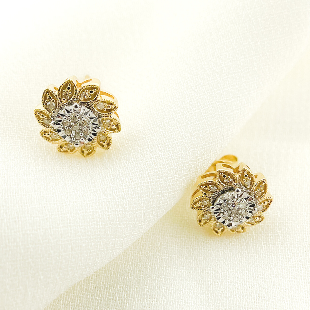 14K Solid Gold and Diamonds Flower Earrings. EFB51035