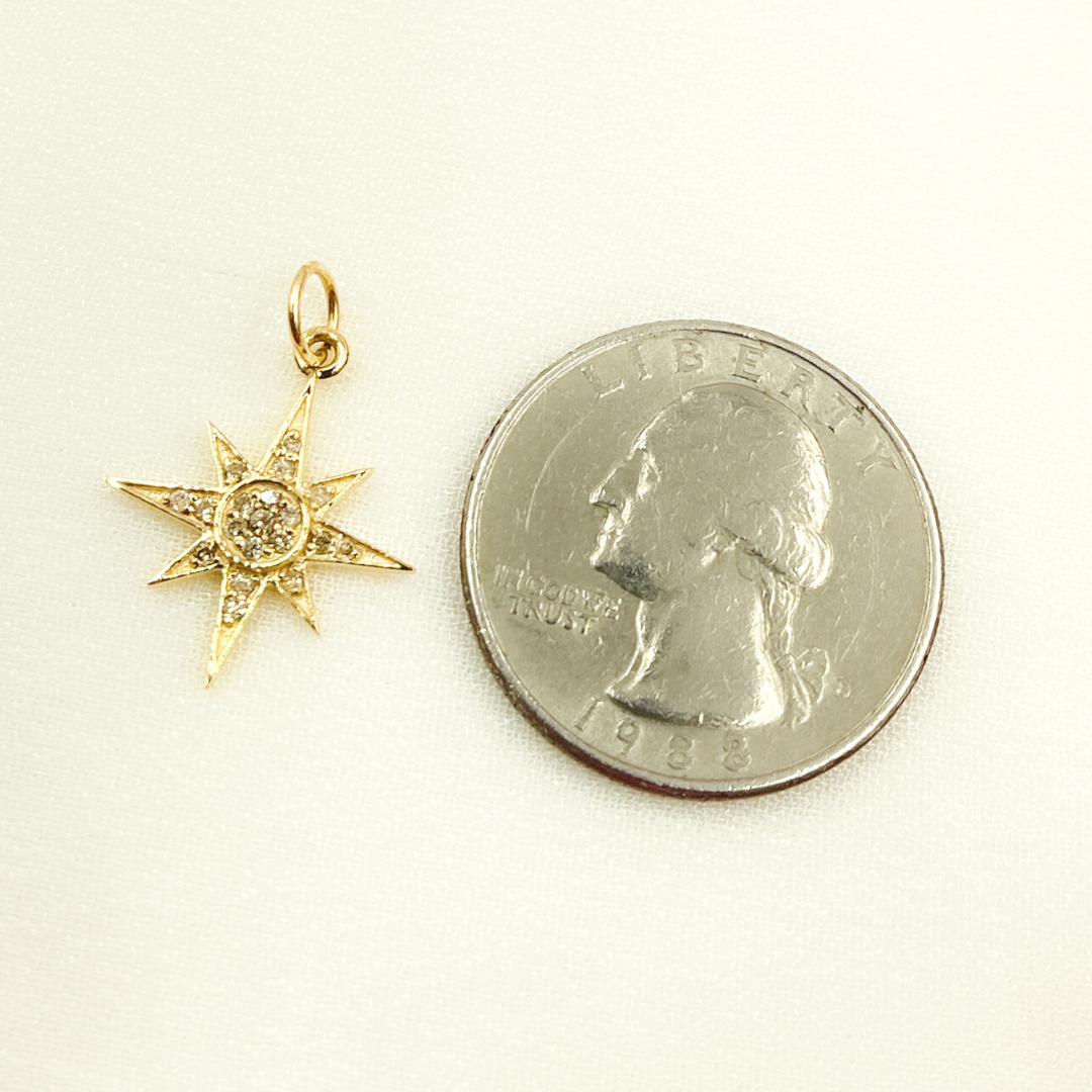 14K Gold Diamond Star Charm. GDP208