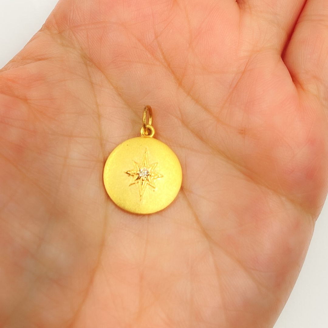 14K Solid Gold Circle Star Pendant with Diamonds. GDP333