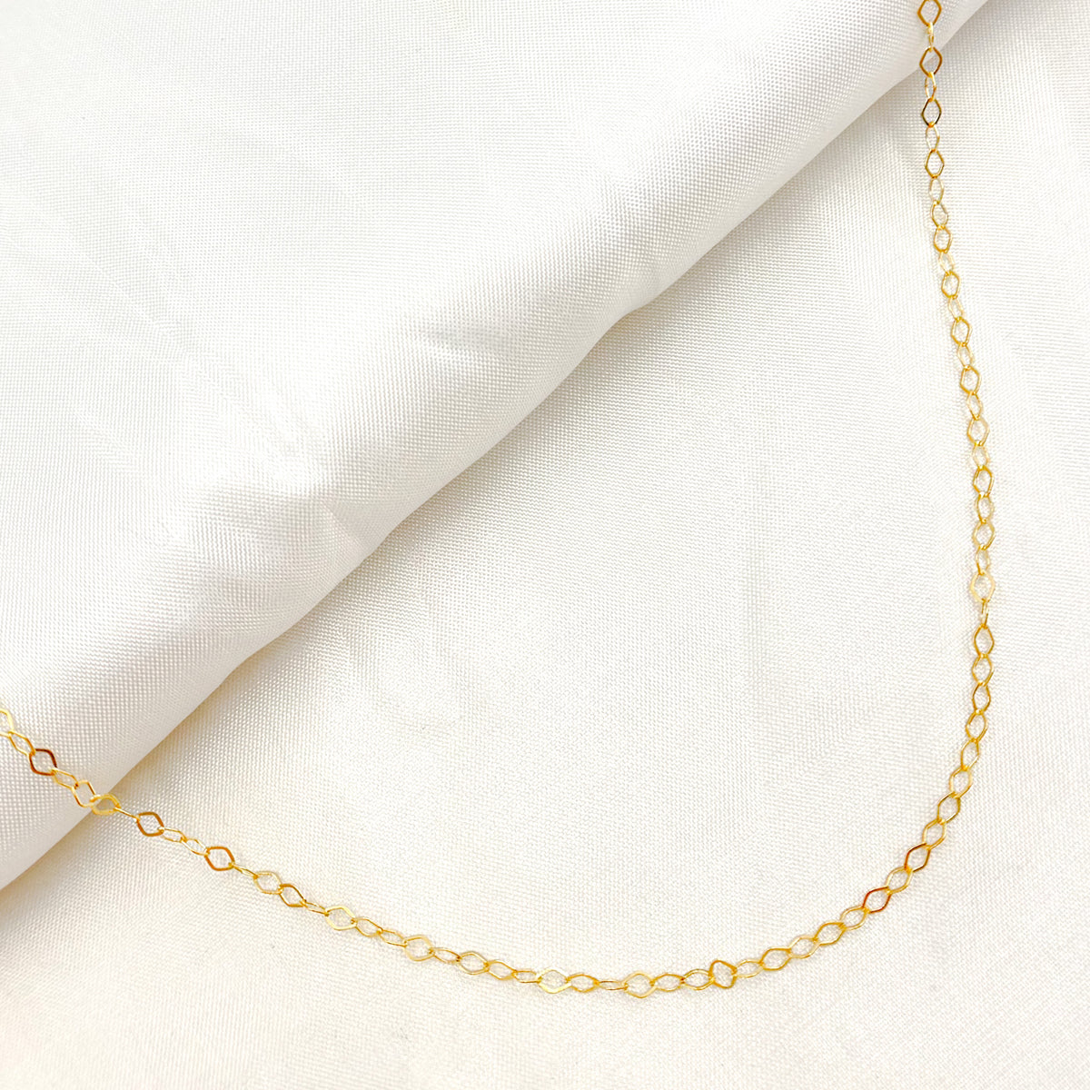 Solid Gold Rhomb Link Necklace