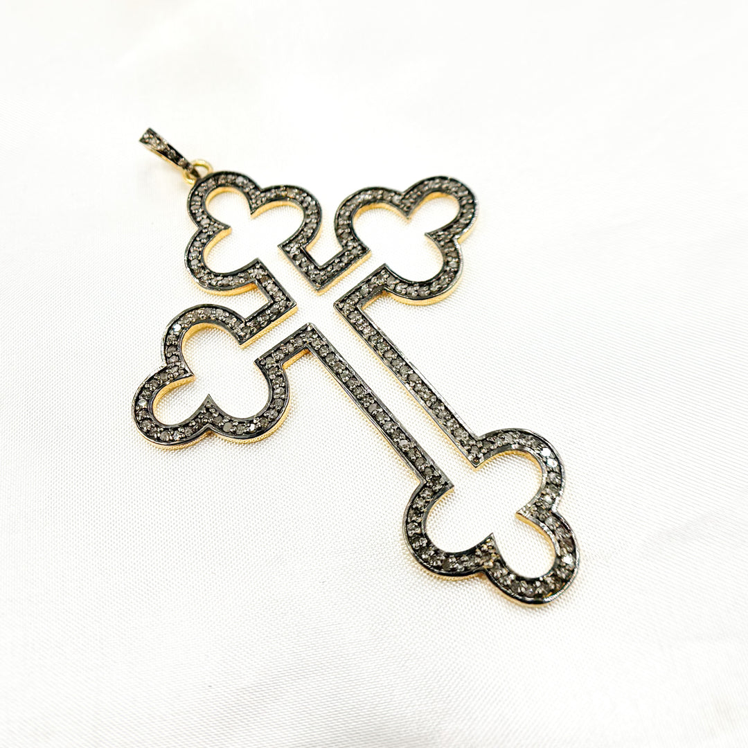 DP023. Diamond Sterling Silver Cross Pendant