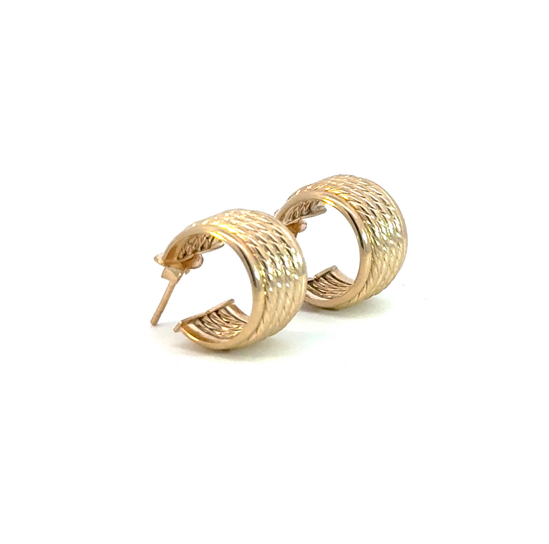 15850018990. 14K Solid Gold Ribbed Hollow Hoop Earrings