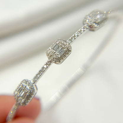 BNL68161. 14K White Solid Gold Diamond Bracelet