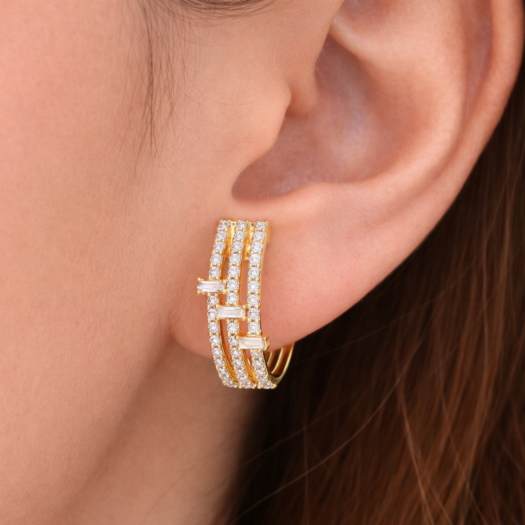 DER00415. 14k Solid Gold Diamond Stud Earrings