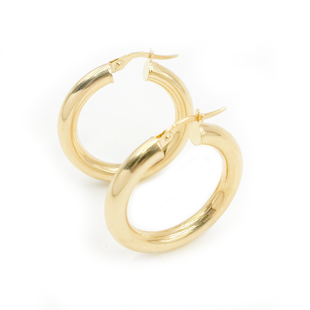 15850000043. 14K Solid Gold Hollow Smooth Hoop Earrings